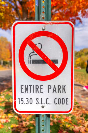 No smoking sign in Salt Lake City parkの写真素材