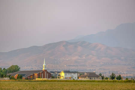 Scenic view of Eagle Mountain community in Utahの写真素材