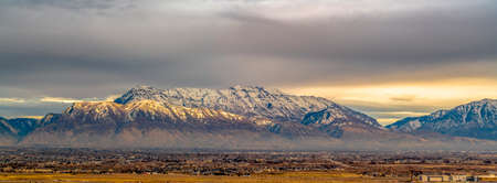 The Utah Valley community against Mount Timpanogosの写真素材