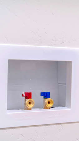 Vertical frame Inset connections for hot and cold water