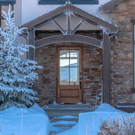 Square Facade of a home nestled at the residential community of Wasatch Mountainsの写真素材