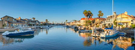 Seaside residential area at Coronado, San Diego, Californiaの写真素材