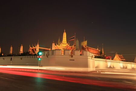Night view of grand palace in bangkok, Thailand. の写真素材