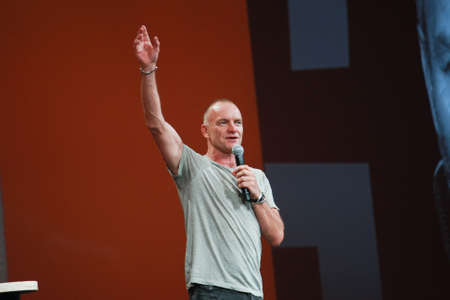 SAN FRANCISCO, CA, OCT 5, 2011 - World-renowned Grammy-winning musician and singer Sting welcomes attendees of Oracle OpenWorld 2011 conference Oct 5, 2011 in San Francisco, CA
のeditorial素材