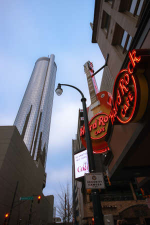 ATLANTA, GA, USA, MARCH 4, 2014 - Hard Rock Cafe near Westin Peachtree Plaza hotel on March 4, 2014 in Atlanta, GA, USA  Guitar signage was created after Eric Clapton donated his instrument in 1979のeditorial素材