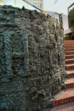 SAN FRANCISCO, CA, USA - NOV 13, 2007: Close-up of Ruth Asawa's 1970 bronze sculpture and fountain located outside Grand Hyatt hotel on Nov 13, 2007 in San Francisco, CA, USA.のeditorial素材