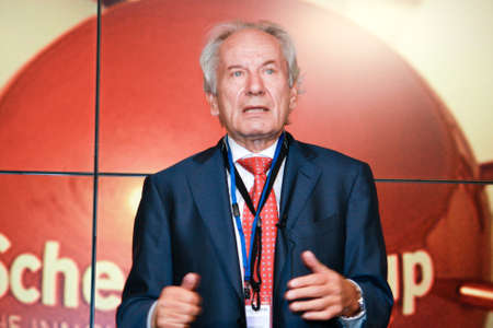 MOSCOW, RUSSIA - JUNE 19, 2012: Head of Scheer Management company August-Wilhelm Scheer make speech at Mission Possible conference on June 19, 2012 in Moscow, Russia.のeditorial素材