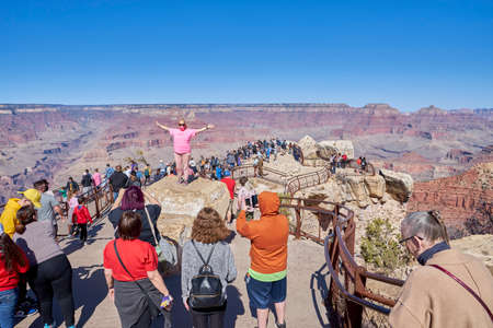 Grand Canyon National Park, Arizona, USA - Marc 29, 2021: Crowd of people in Mather Point during of pandemic.のeditorial素材
