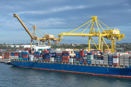 Sydney, Australia - November 29: Container vessel in port of Sydney on November 29, 2018 in Sydney, Australia.のeditorial素材