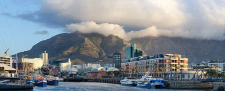 Cape Town, Republic of South Africa - April 10: City landscape against the background of Table mountain on April 10, 2018 in Cape Town, Republic of South Africa.のeditorial素材