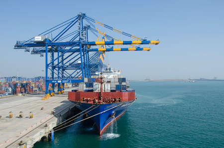 Mundra, India - December 31: Container vessel in port of Mundra on December 31, 2017  in Mundra, India.のeditorial素材