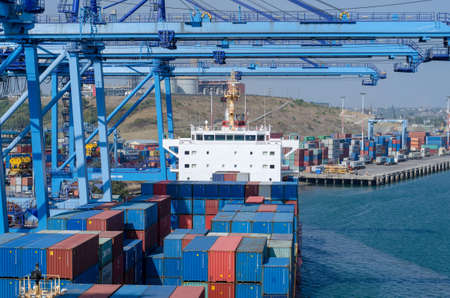 Mombasa, Kenya - February 23: Container terminal with mooring vessel in the Mombasa on February 23, 2018 in Mombasa, Kenya.のeditorial素材