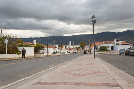 Guatavita colombia town street view with downtown and andean mountains at background.のeditorial素材