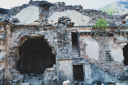 A part of the ruins of 16th century Bhangarh fort at Alwar, Rajasthan, Indiaの写真素材