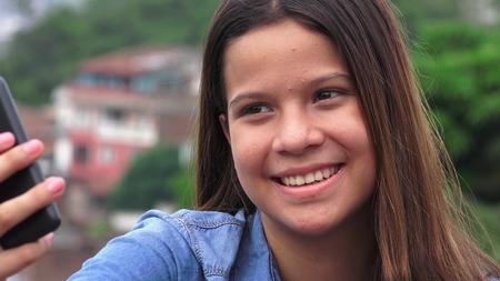 Pretty Teen Girl Taking Selfyの写真素材