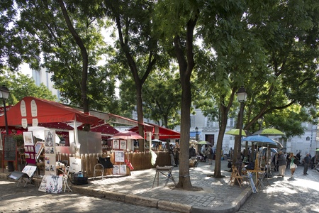 shot in montmartre in the morningのeditorial素材