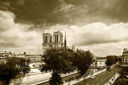 view of notre dame cathedral, paris on a beautiful sunny day のeditorial素材