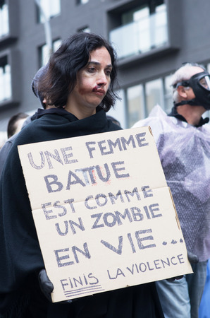MONTREAL, QUEBEC, CANADA - OCTOBER 25: Participants walk around dressed as zombies and have zombie makeup at Montreal Zombie Walk on October 25, 2014 in Montreal.のeditorial素材