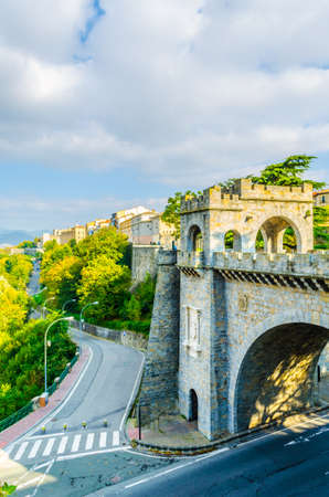 View of the new gate of Pamplona, Spain
の写真素材