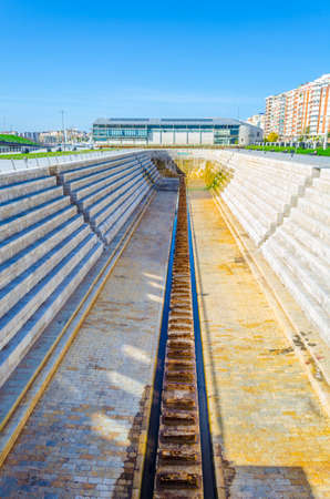 View of a dry dock in Santander, Spain
のeditorial素材