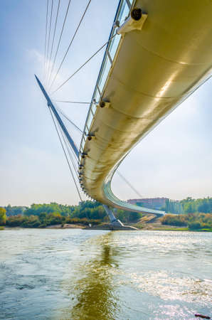 Pasarela del Voluntariado foot bridge in Zaragoza, Spain
の写真素材