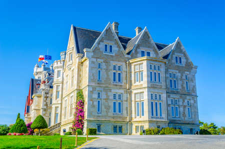 View of the magdalena palace in Santander, Spain
のeditorial素材