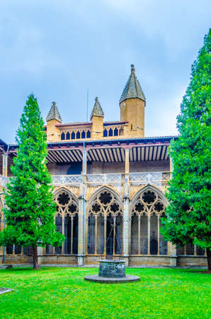 monastery part of the cathedral de santa maria la real de pamplona in Spain
の写真素材