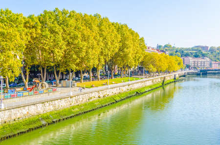 Waterfront of the Nervion river in Bilbao, Spain

の写真素材