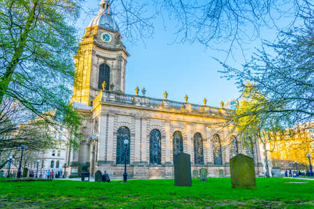 Cathedral of Saint Philip in Birmingham during sunset, England
の写真素材