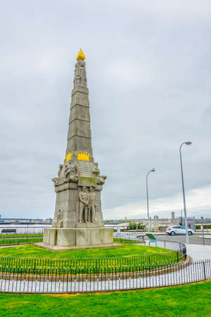 All heroes of the marine engine room memorial in Liverpool, England
の写真素材