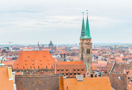 Aerial view of Nurnberg dominated by sankt sebaldus kirche, Germany
の写真素材