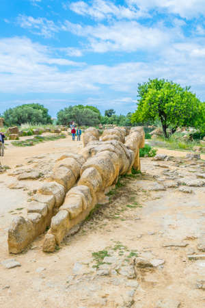 View of ruins of the temple of Zeus in the Valley of temples near Agrigento in Sicily, Italyの写真素材