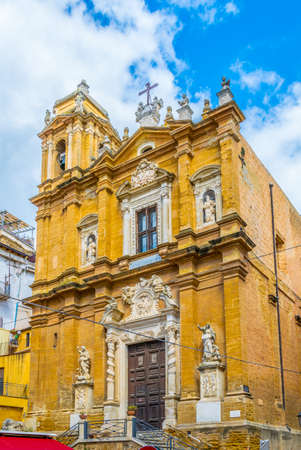 View of a church in Agrigento, Sicily, Italyのeditorial素材