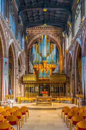 MANCHESTER, UNITED KINGDOM, APRIL 11, 2017: Interior of the Manchester cathedral, Englandのeditorial素材