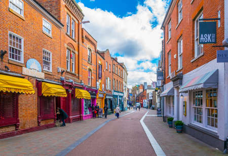 LEICESTER, UNITED KINGDOM, APRIL 10, 2017: People are walking on a street in Leicester, Englandのeditorial素材