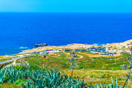 DWEJRA, MALTA, MAY 1, 2017: Tourist buses coming to Dwejra point to see former azure window, Gozo, Maltaのeditorial素材