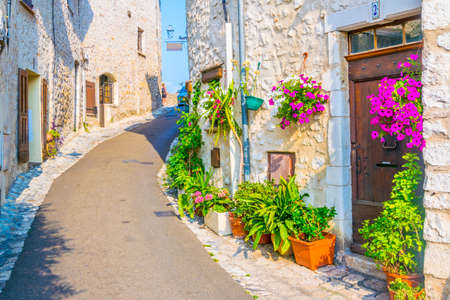 A narrow street in the old town of Saint Paul de Vence, Franceの写真素材