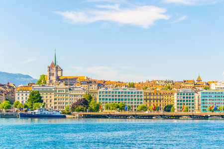 GENEVA, SWITZERLAND, JULY 20, 2017: Cityscape of Geneva dominated by Saint Pierre Cathedral, Switzerlandのeditorial素材