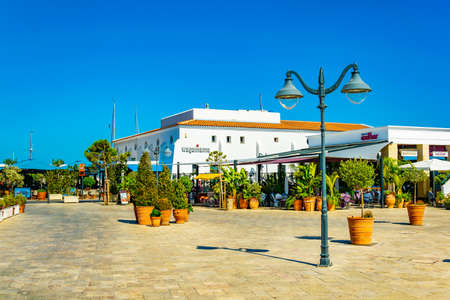 LIMASSOL, CYPRUS, AUGUST 16, 2017: Restaurants and shops at the Limassol marina, Cyprusのeditorial素材