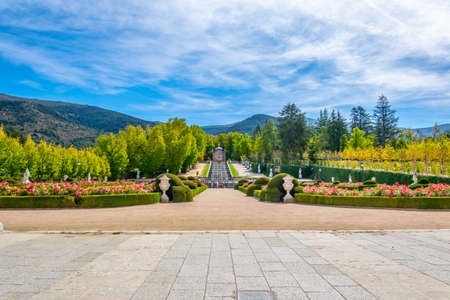 New cascade at Palace la Granja de San Ildefonso in Spainのeditorial素材