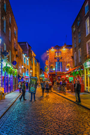 DUBLIN, IRELAND, MAY 10, 2017:  night view of the temple bar district in central Dublin, Irelandのeditorial素材