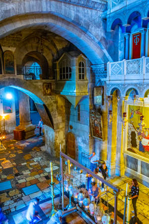 JERUSALEM, ISRAEL, SEPTEMBER 8, 2018: Interior of church of holy sepulchre in Jerusalem, Israelのeditorial素材