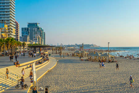TEL AVIV, ISRAEL, SEPTEMBER 10, 2018: People are enjoying a sunny day on a beach in Tel Aviv, Israelのeditorial素材