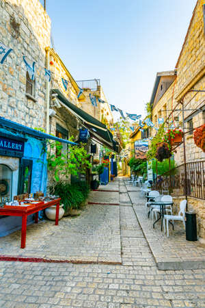 TSFAT, ISRAEL, SEPTEMBER 13, 2018: View of a street in artists quarter in Tsfat/Safed, Israelのeditorial素材