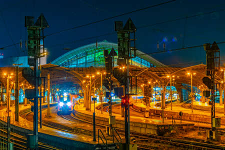 Night view of the main train station in Cologne, Germanyの写真素材