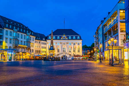 BONN, GERMANY, AUGUST 12, 2018: Night view of Marktplatz in the center of Bonn, Germanyのeditorial素材