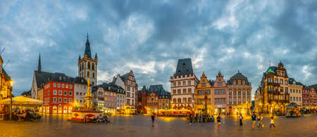 TRIER, GERMANY, AUGUST 14, 2018: Sunset view of Hauptmarkt square in trier, Germanyのeditorial素材