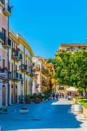 View of a narrow street in Palermo, Sicily, Italyのeditorial素材