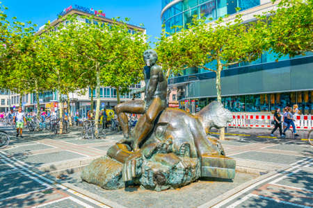 FRANKFURT, GERMANY, AUGUST 18, 2018: An der Hauptwache square in Frankfurt, Germanyのeditorial素材