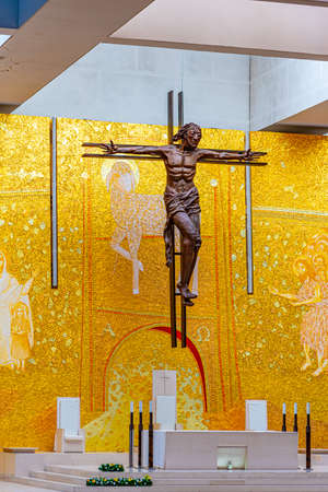 FATIMA, PORTUGAL, MAY 27, 2019: Interior of basilica of holy trinity in Fatima, Portugalのeditorial素材